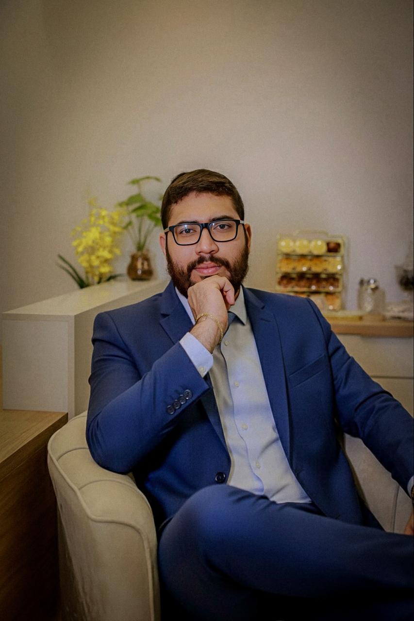 Igor E. Alves Machado, Advogado sócio do Vieira, Alves & Costa Advogados Associados