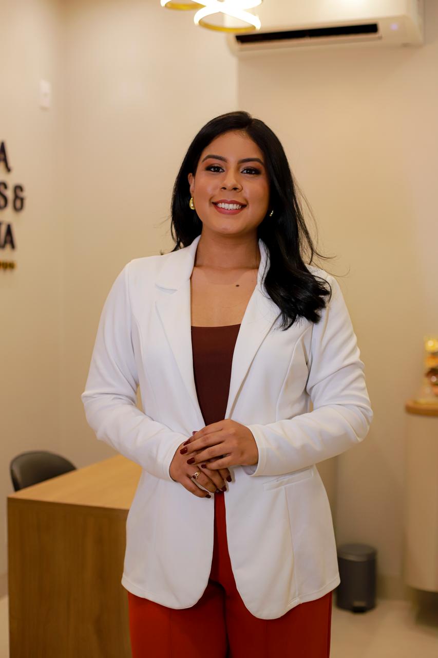 Francilene Vieira, Advogada sócia do Vieira, Alves & Costa Advogados Associados